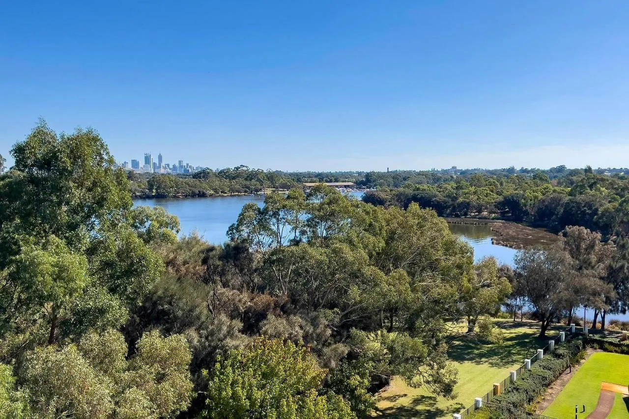 507 High Heaven Breathtaking Views, Pool, Parking Lägenhet Perth